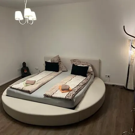 Apartamento Luxurioese Mit Sauna Und Whirlpool Colonia