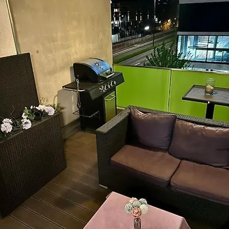 Luxurioese Mit Sauna Und Whirlpool Köln