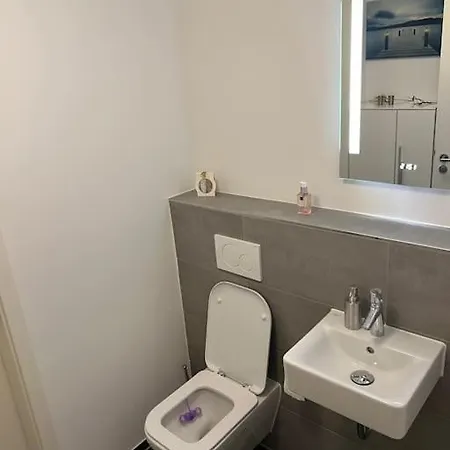 Luxurioese Mit Sauna Und Whirlpool *